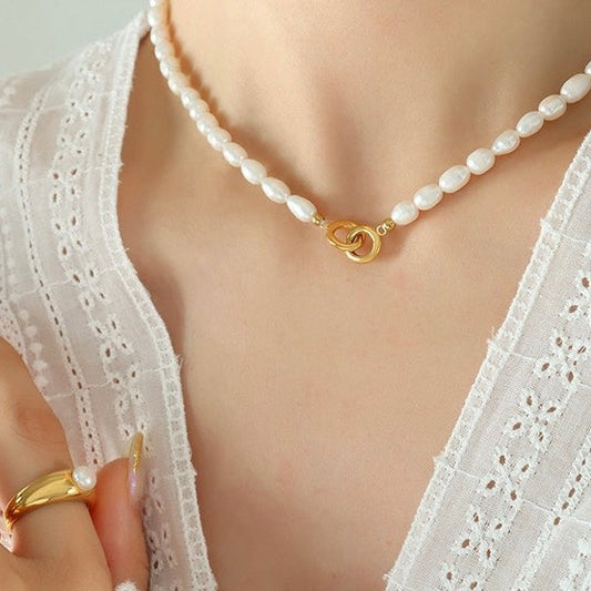 All-Match Pearl Buckle Necklace