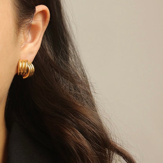 Glitzy Ear Studs (Golden / Silver)