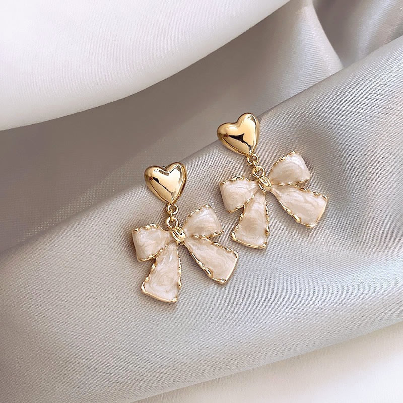 Lovely Bow Earrings