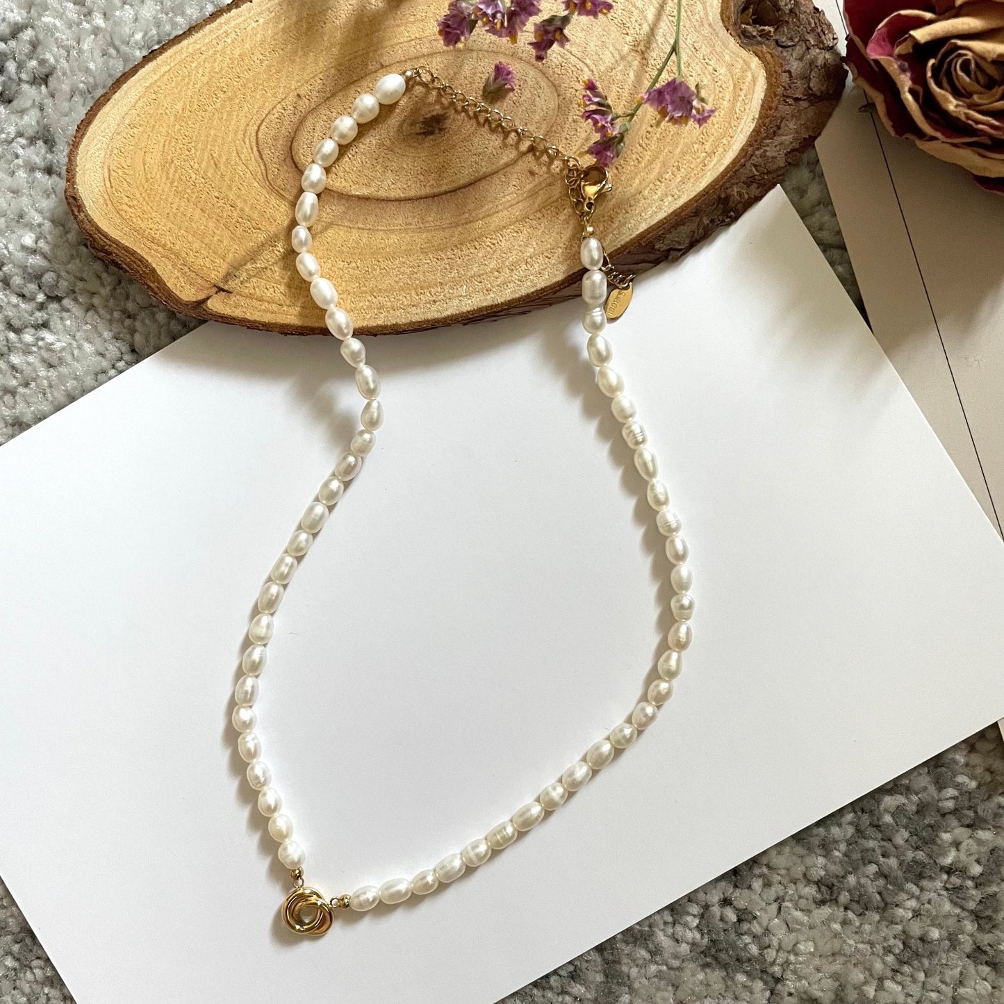 All-Match Pearl Buckle Necklace