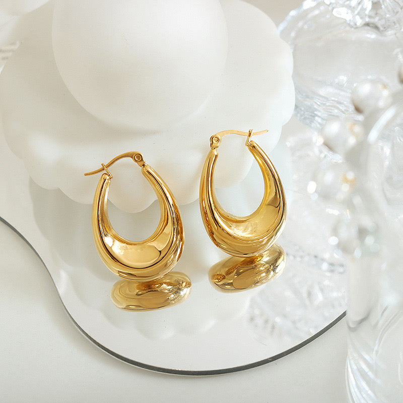 Mira Hoops Earrings