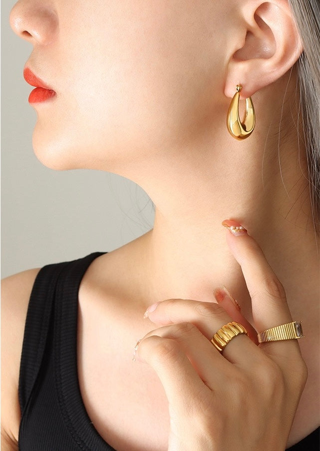 Mira Hoops Earrings