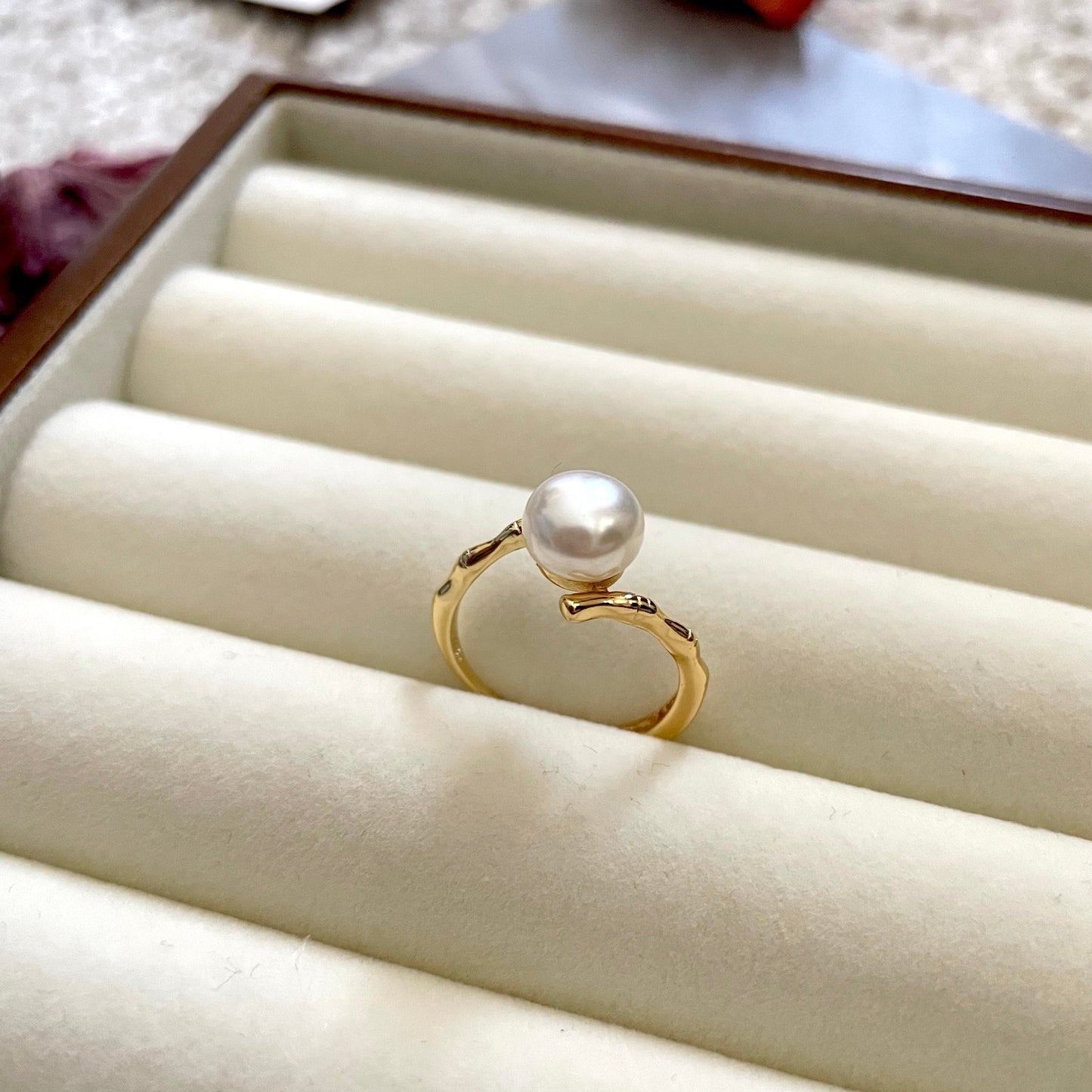 Cela Fine Pearl Ring