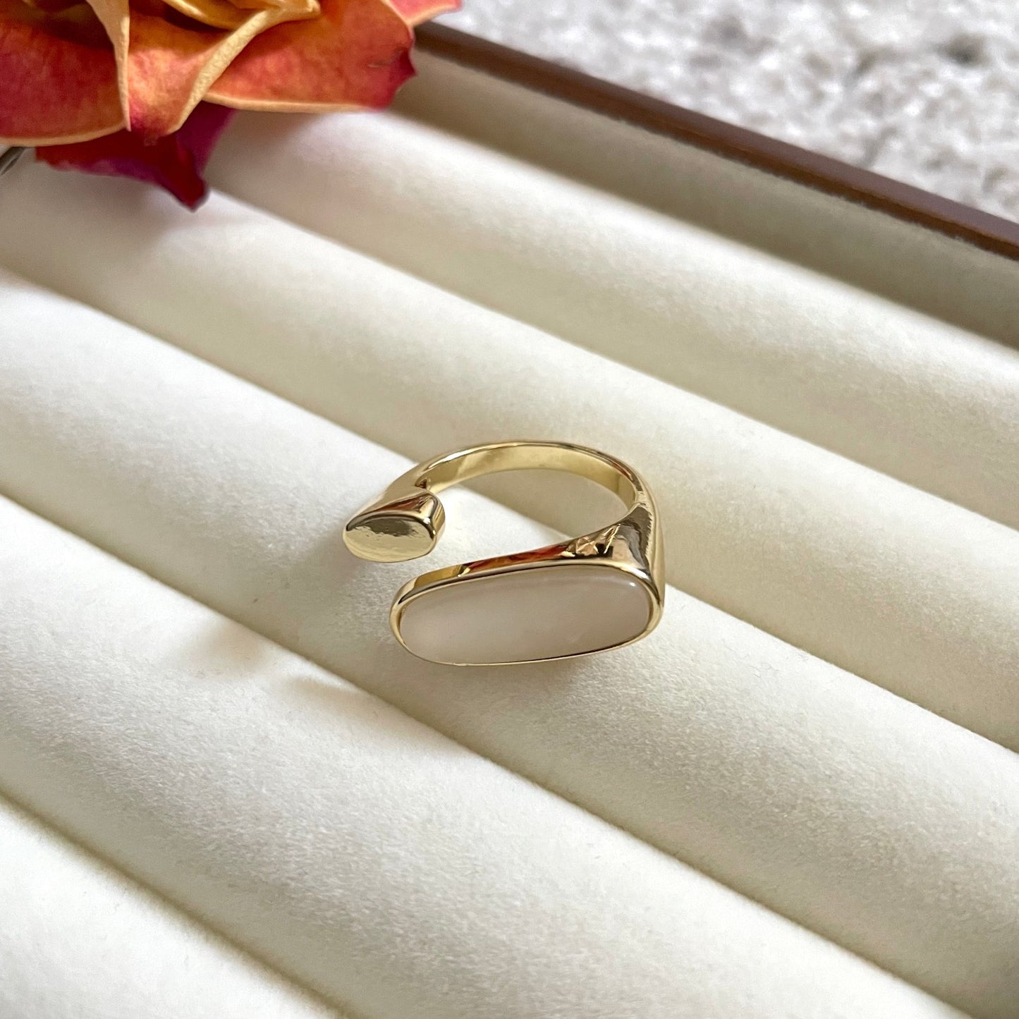 Mac Marble Shell Ring