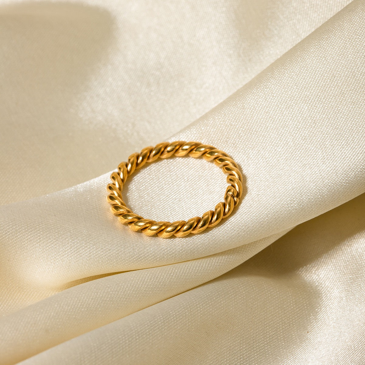 Kate Twist Ring