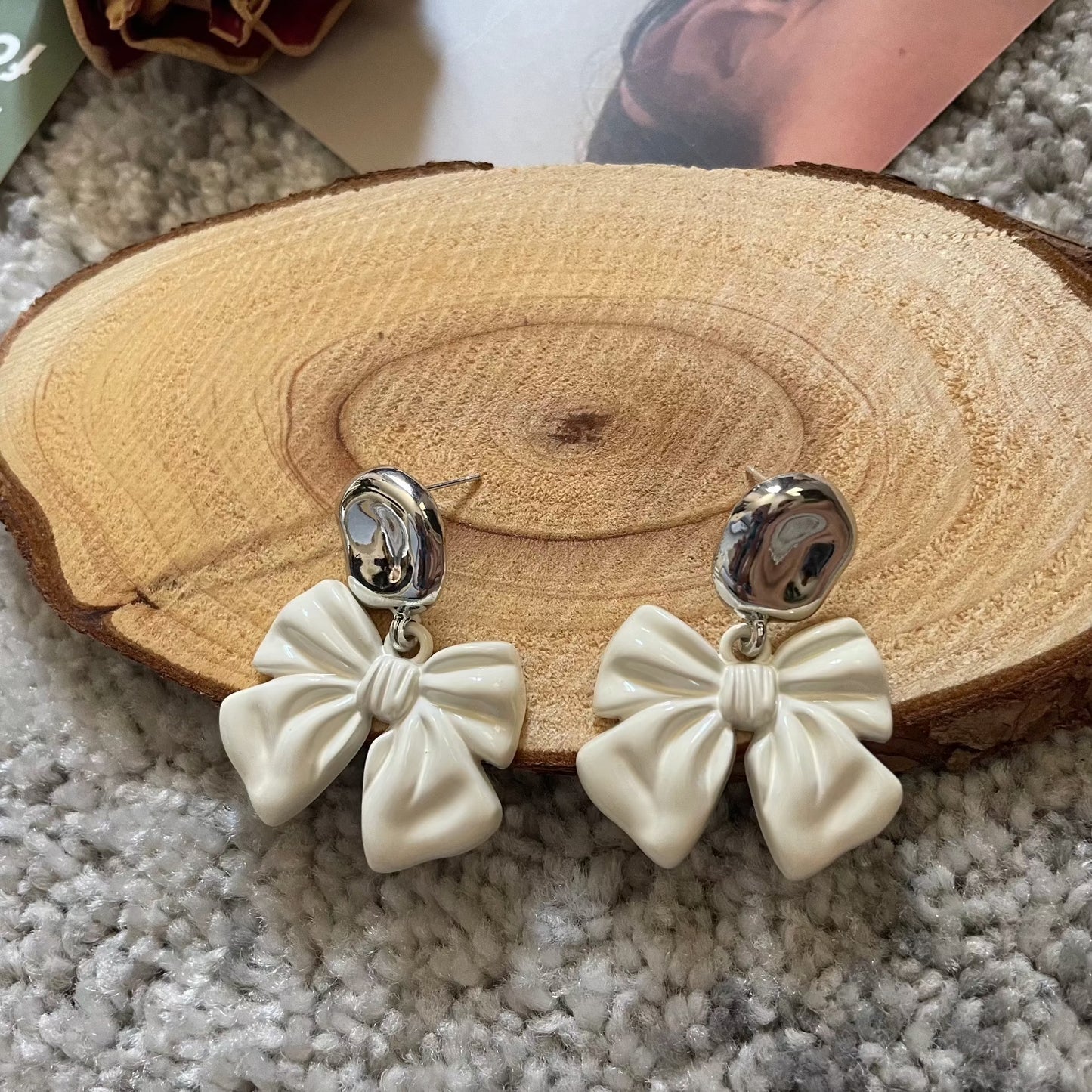 Distinct Bow Earrings