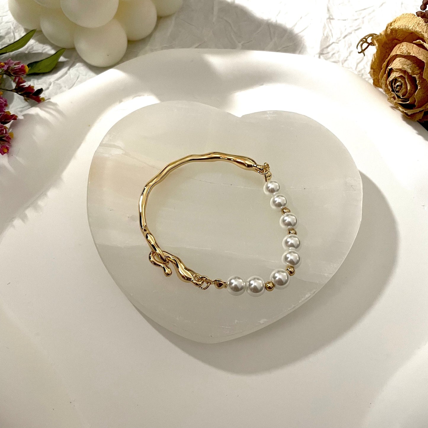 Metallic & Pearl Bracelet (Golden / Silver)