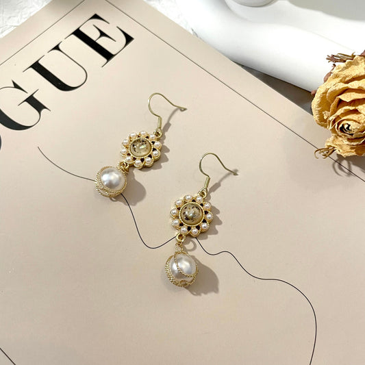 Vintage Elegant Pearl Earrings