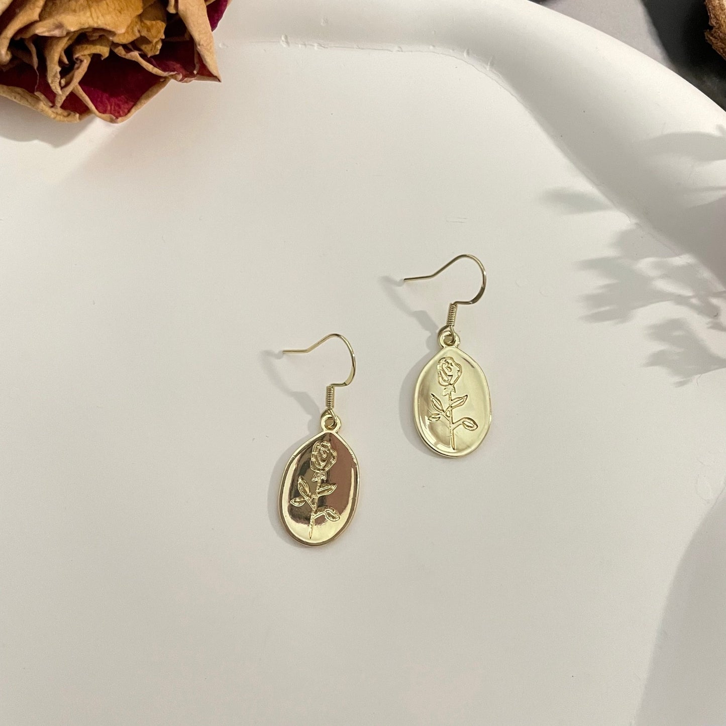 Vintage Golden Rose Earrings