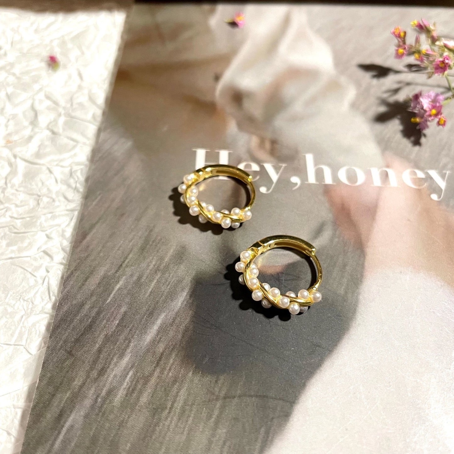 Charming Hoop Earrings (Golden / Silver)