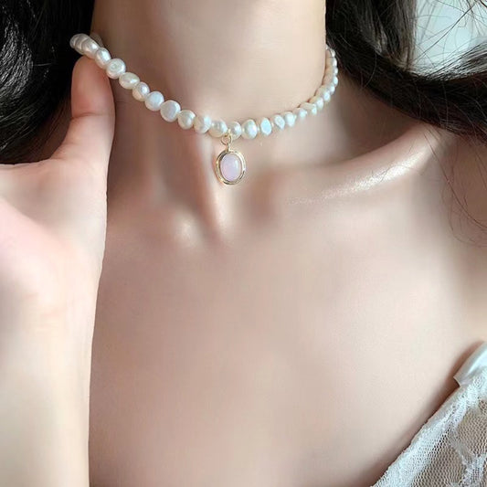 Collier de perles baroques opale / tour de cou