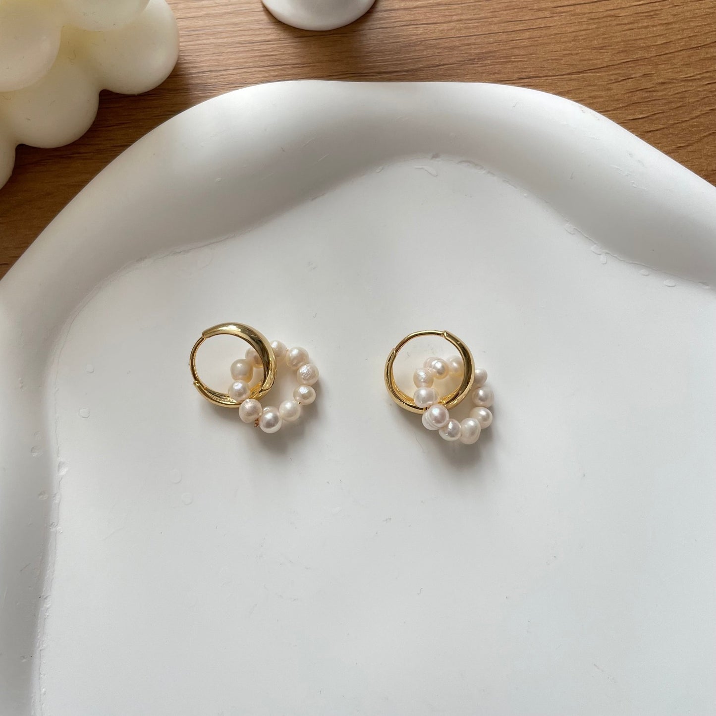 Unique Pearl Earring