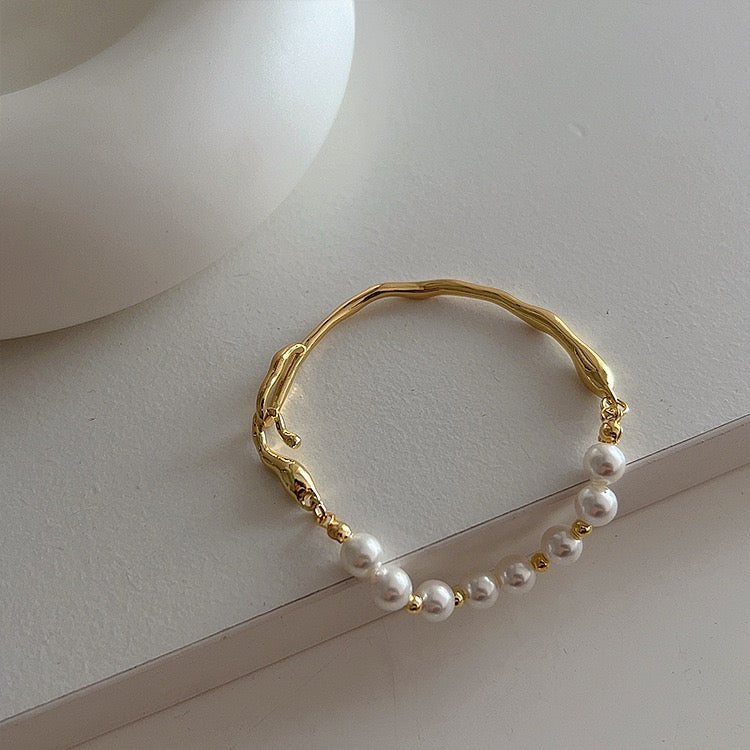 Metallic & Pearl Bracelet (Golden / Silver)